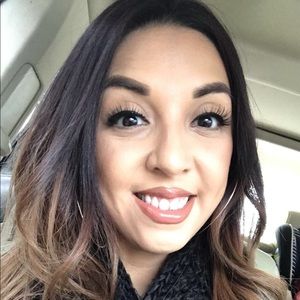 Meet your Posher, Roroxy